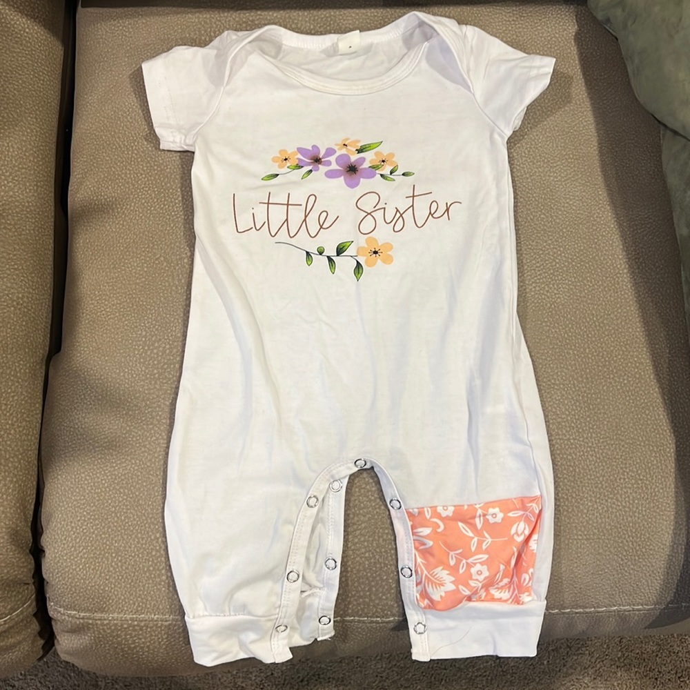 Little sister outfit size 3months